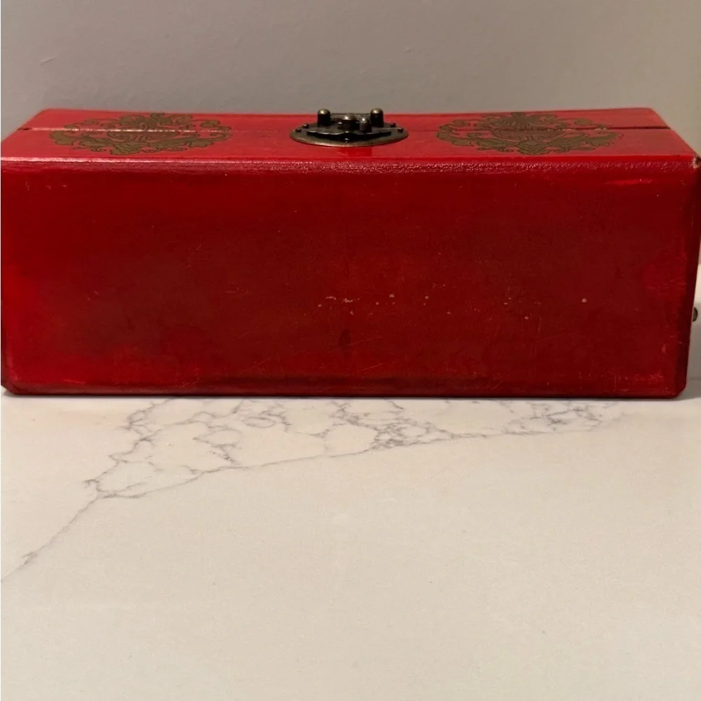 Chinese Jewelry Pillow Box